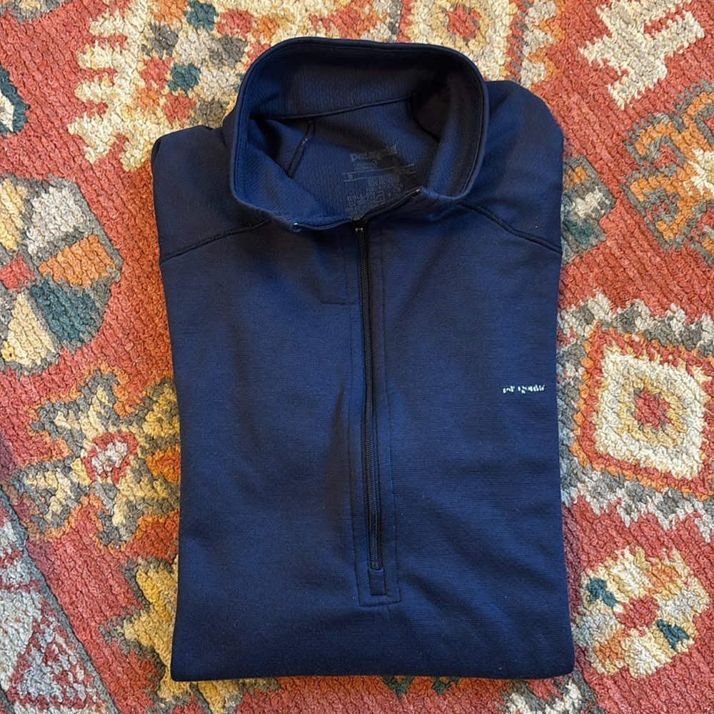 Patagonia men’s capeline 3 midweight 1/4 zip base layer long sleeve Medium